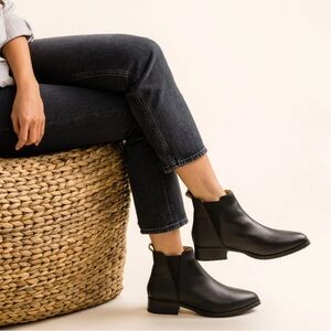 Nisolo Eva Everyday Chelsea Boot